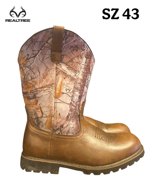Realtree Boots Sz 43